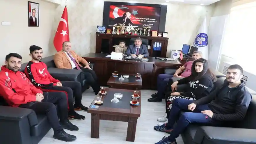 Ağrı GSİM, Başarılı Kick Boksçuları Tebrik Etti