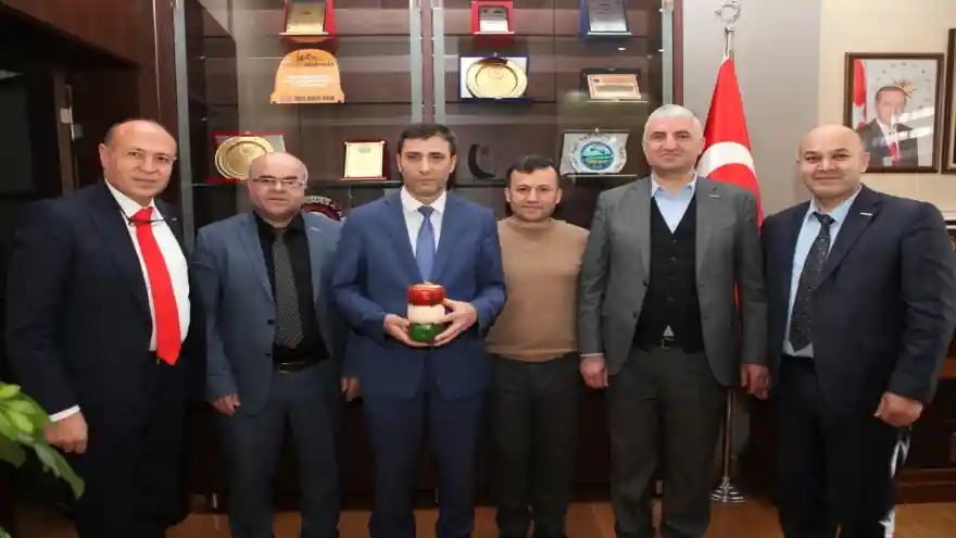 Hollanda’daki MÜSİAD üyeleri SERKA’yı ziyaret etti