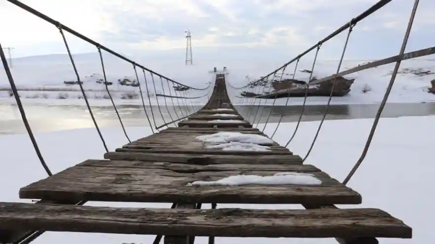 Tarihi Dambat Köprüsü Yıllara Meydan Okuyor 