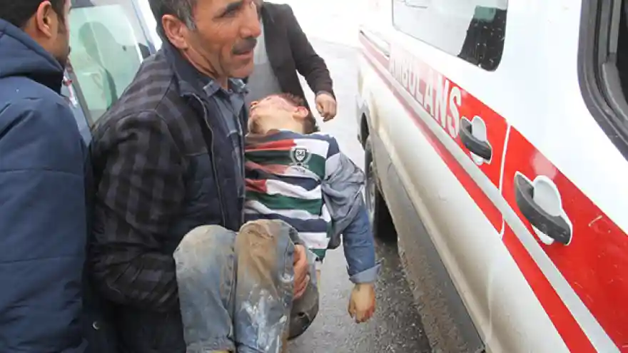 Van'daki deprem bölgesinden yürek yakan acı manzara!