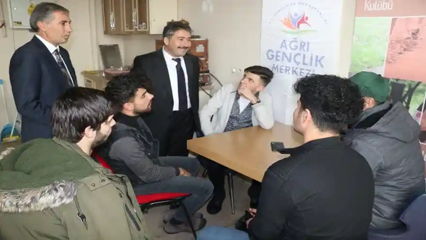Ağrı GSİM Cihan Demir, Gençlik Merkezini Ziyaret Etti