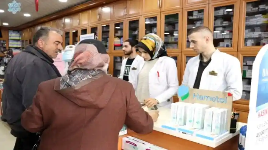 Ağrı'da eczanelerde maskeler tükendi