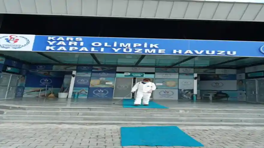 Kars Belediyesi dezenfeksiyon çalışmalarını aralıksız sürdürüyor