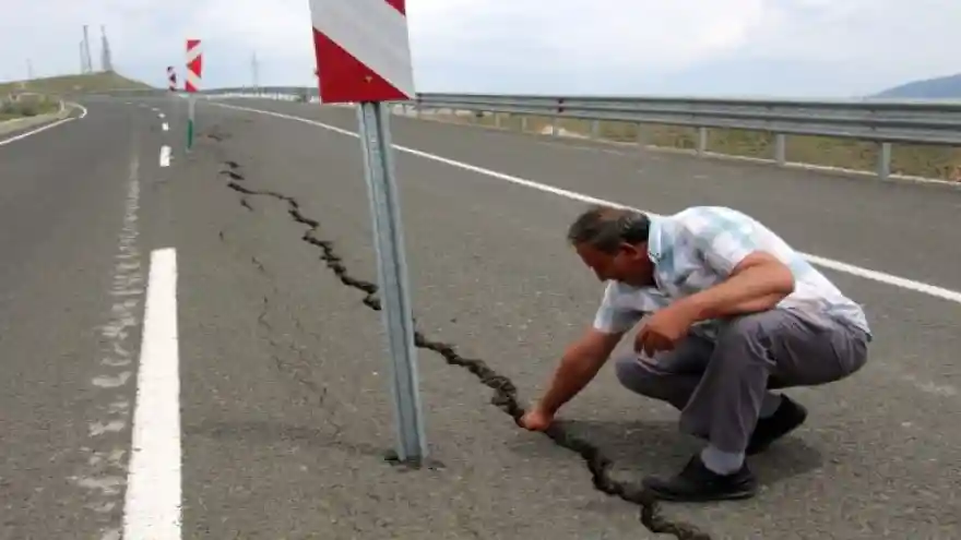Oltu Çevre yolu 18 yıldır bitirilemiyor