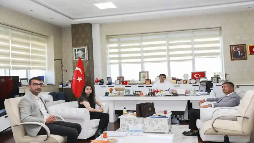 Koko Çakmak Yetkilileri Rektör Alma'yı Ziyaret Etti