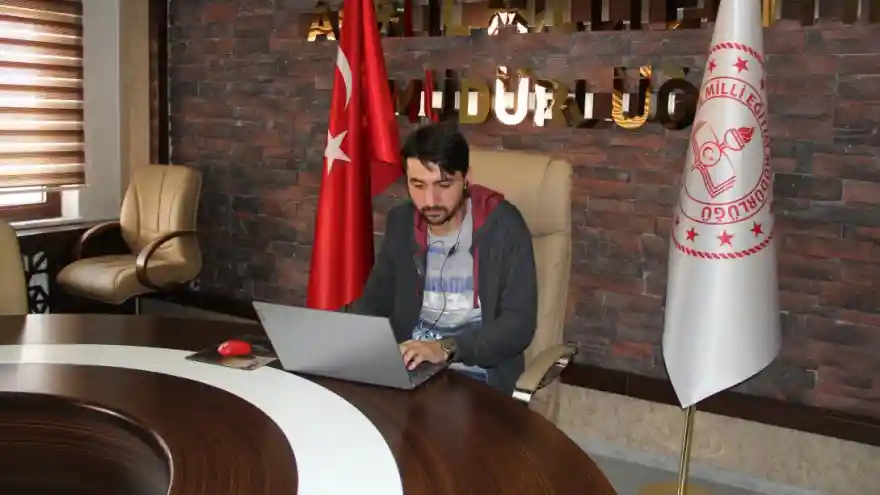 BİLİŞİM ÖĞRETMENLERİNE YÖNELİK