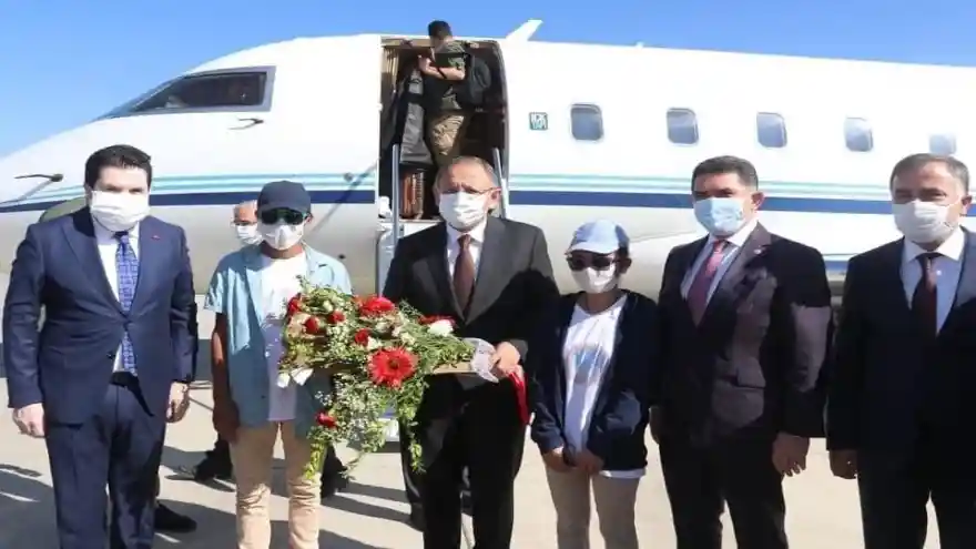 Mehmet Özhaseki Ağrı'da