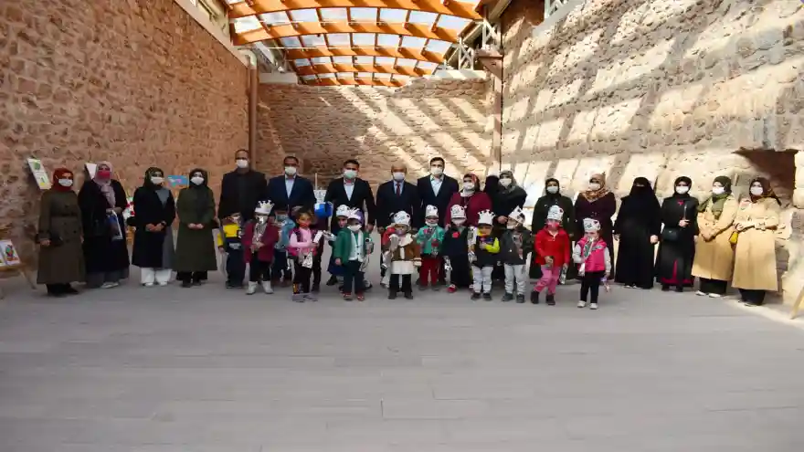 4-6 Yaş Grubundaki Öğrencilerden Sergi