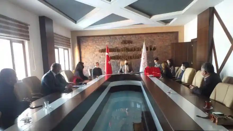 Ağrı Milli Eğitim Müdürü Tekin, eTwinning'de başarılı okul ve öğretmenleri ödüllendirdi 