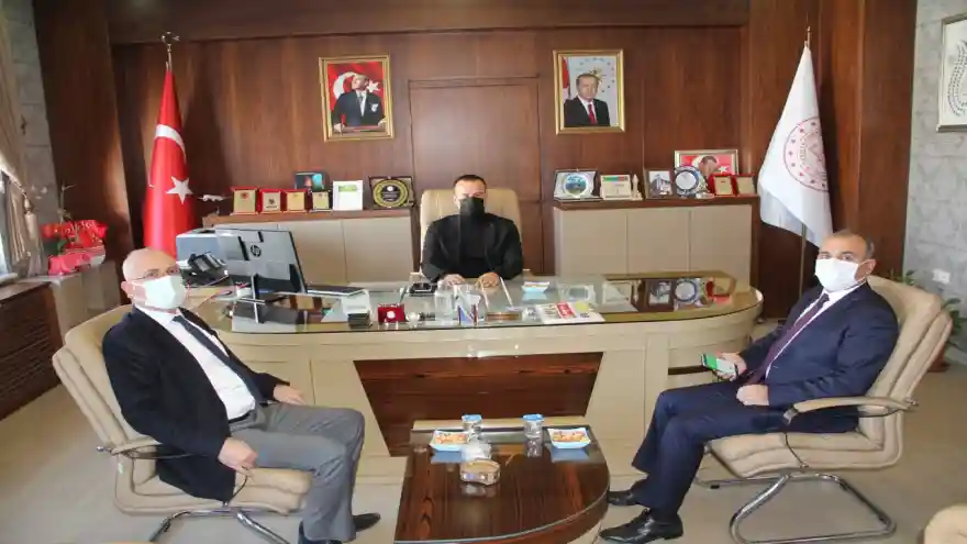Ağrı Emniyet Müdür Yardımcılarından, Milli Eğitim Müdürü Tekin’e veda ziyareti