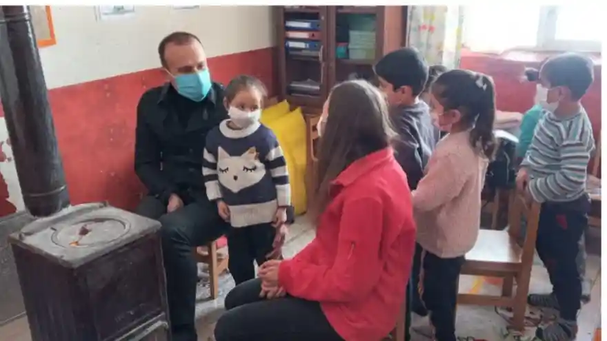 MİLLİ EĞİTİM MÜDÜRÜ TEKİN, KÖY OKULLARINI ZİYARET ETTİ