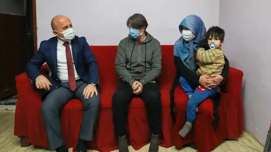 Vali Varol'un, Hane Ziyaretleri Devam Ediyor