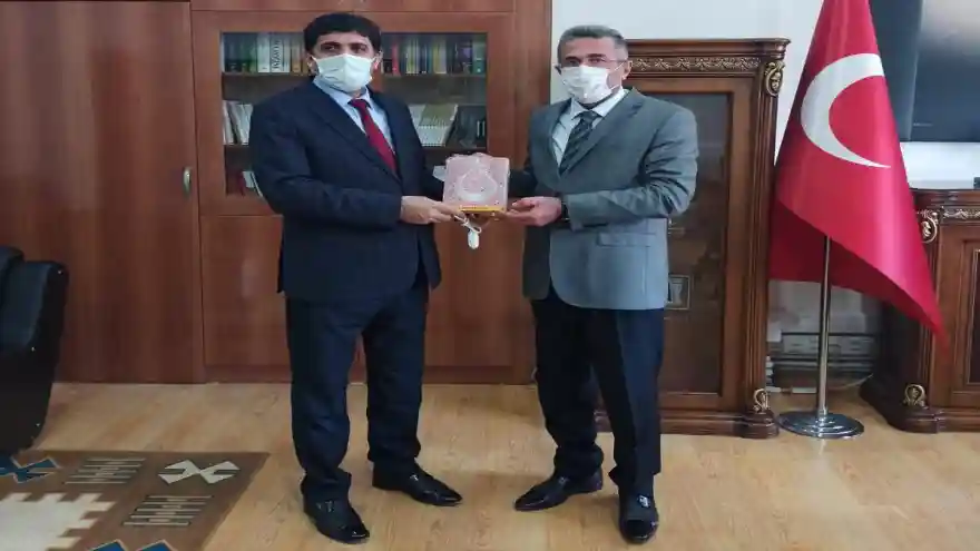 Rektör Alma’dan Iğdır İl Müftüsü Mustafa Tekin’e Veda Ziyareti