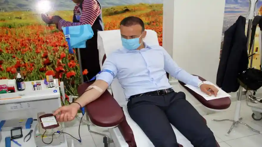 Ağrı'da Kızılay'a kan bağışı kampanyası düzenlendi