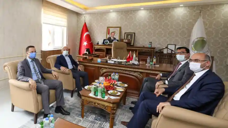 Vali Varol'dan Eleşkirt Yayladüzü Belde Belediyesine Ziyaret