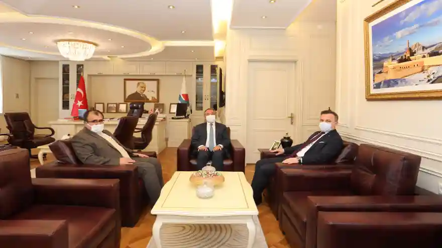 AİÇÜ Rektörü Prof. Dr. KARABULUT'a Ziyaret