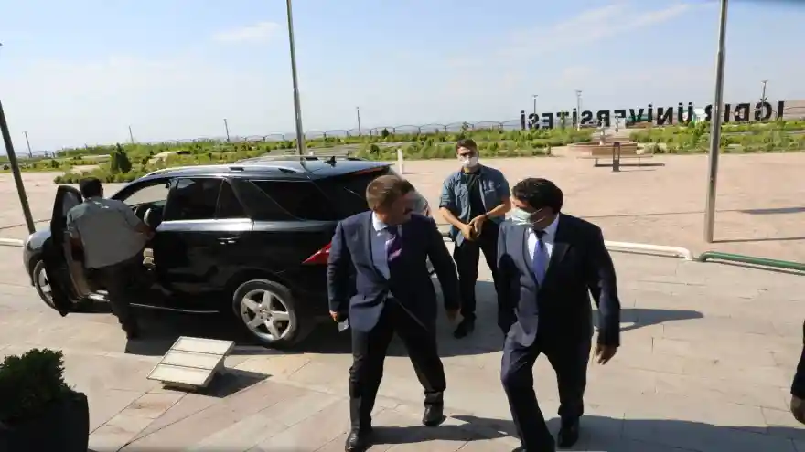 Iğdır Valisi H. Engin Sarıibrahim’den Rektör Alma’ya Hayırlı Olsun Ziyareti