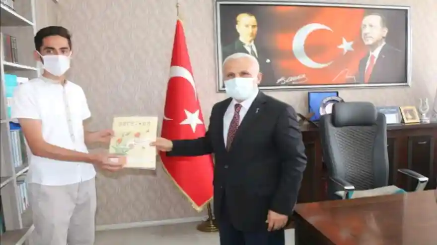 AĞRI’DA MEVLİD-İ NEBİ BİLGİ YARIŞMASI’NDA ÖDÜLLER SAHİPLERİNİ BULDU