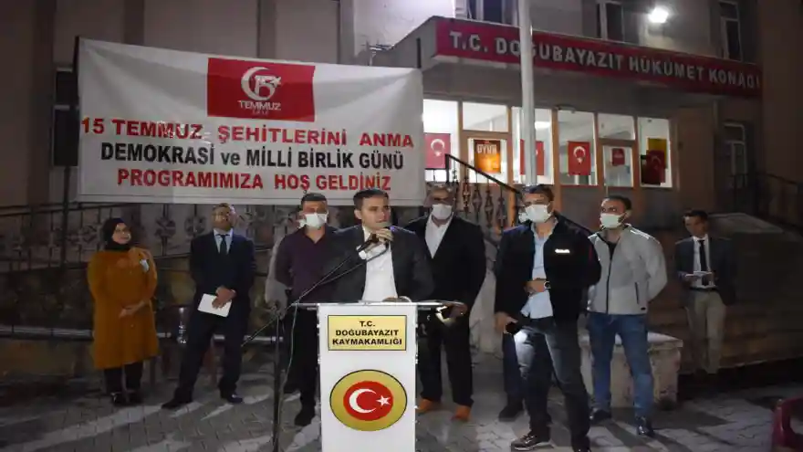 İlçemizde 15 Temmuz Şehitleri Anma, Demokrasi ve Milli Birlik Günü Programı Düzenlendi