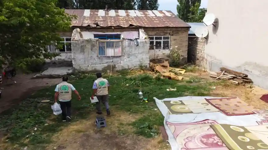 Ağrı Umut Kervanı Kentte İhtiyaç Sahibi 600 Aileye 50 Bin TL Değerinde Yardım Ulaştırdı