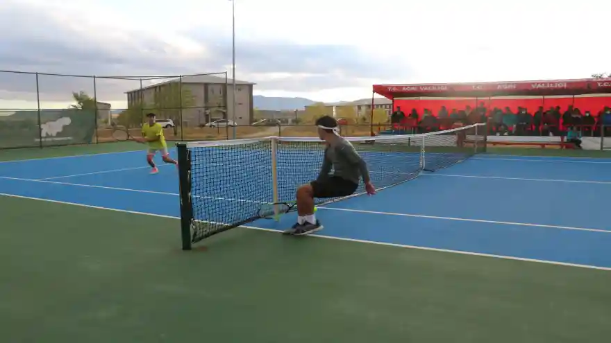 Ağrı Dağı Tenis Turnuvası sona erdi