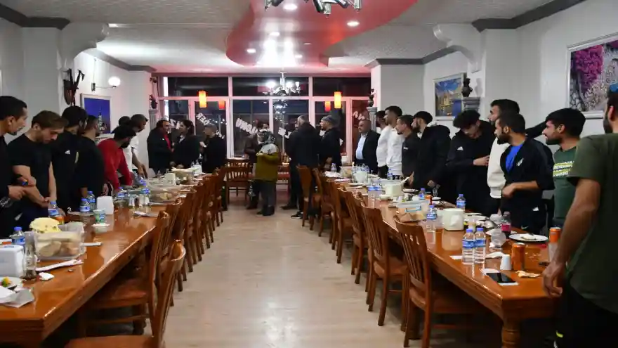 Başkan Acar, Futbolcularla Moral Yemeğinde Bir Araya Geldi