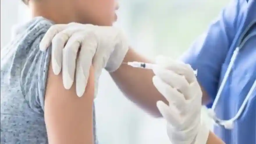 Fahrettin Koca: 12 yaş altı çocuklara aşı gündemimizde yok