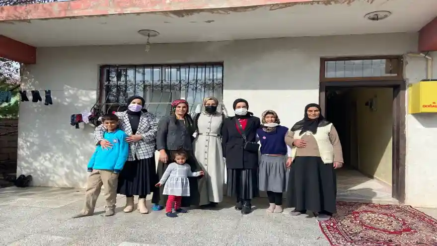 Ağrı’da öğretmenlerden velilere çat kapı