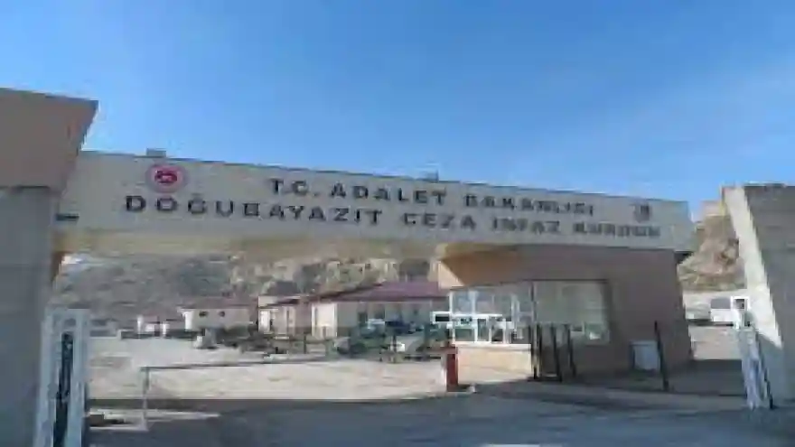 Bakan Gül açıkladı: Cezaevlerinde açık görüşler yeniden başlıyor