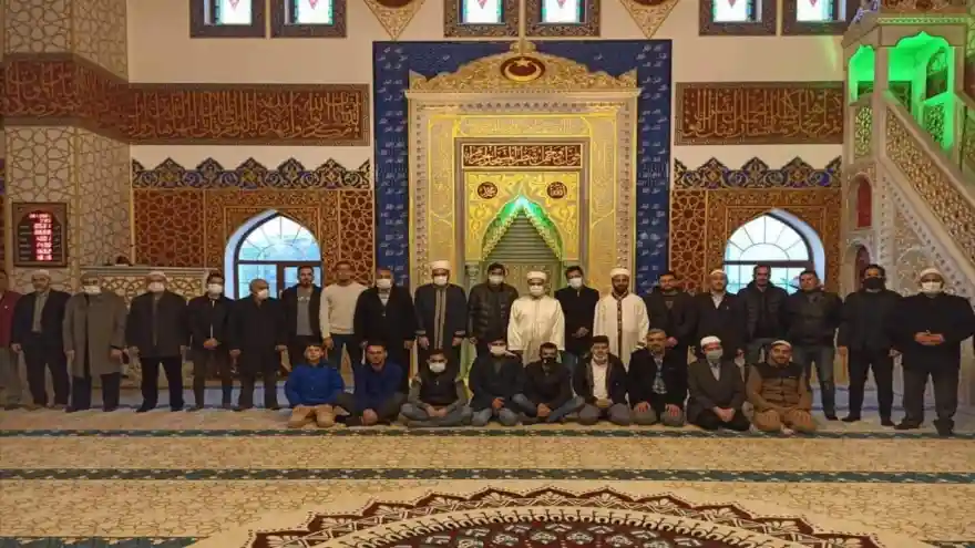 İSLAM MUTLU BİR TOPLUM HEDEFLEMEKTEDİR