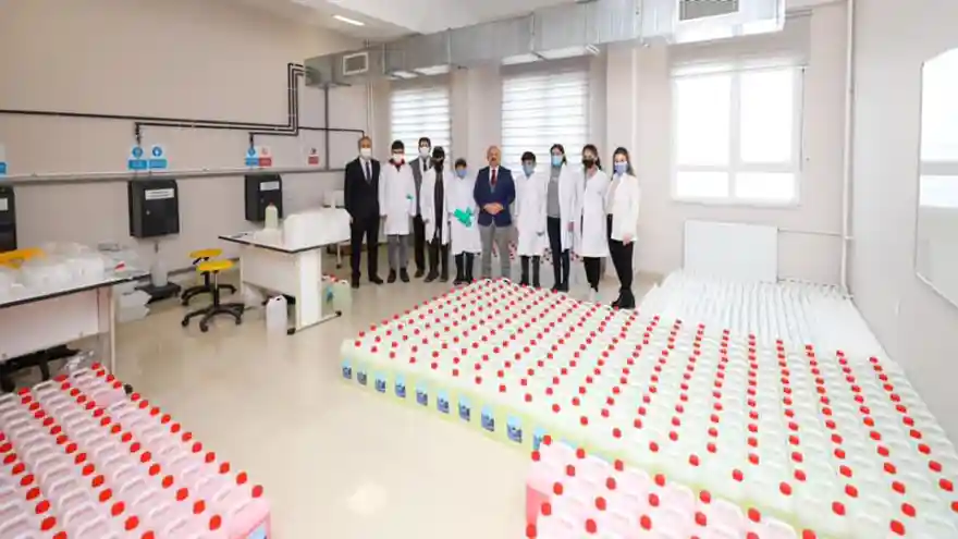 Vali Varol, TOBB Mesleki ve Teknik Anadolu Lisesini Ziyaret Etti