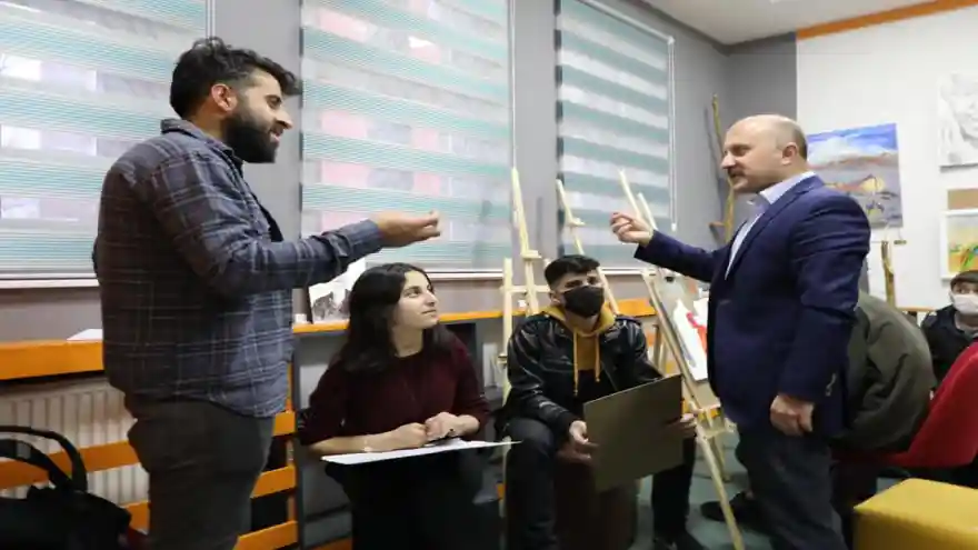 Vali Varol, Serhat Genç Ofisini Ziyaret Etti