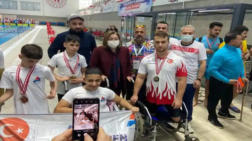 AİÇÜ’lü Sporcular Türkiye Şampiyonu Oldu