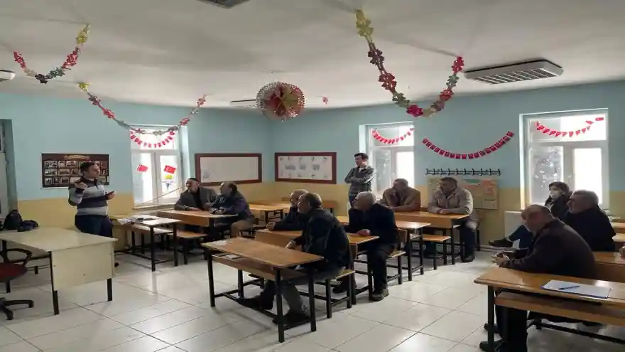 AĞRI'DA ÇİFTÇİ EĞİTİM VE BİLGİLENDİRME ÇALIŞMALARI DEVAM EDİYOR