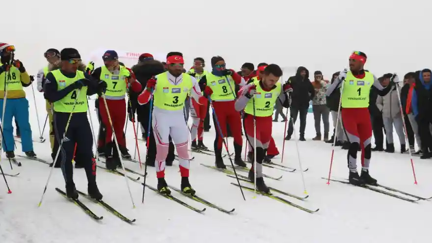 AİÇÜ’lü Kayakçılar Türkiye 3’üncüsü Oldu