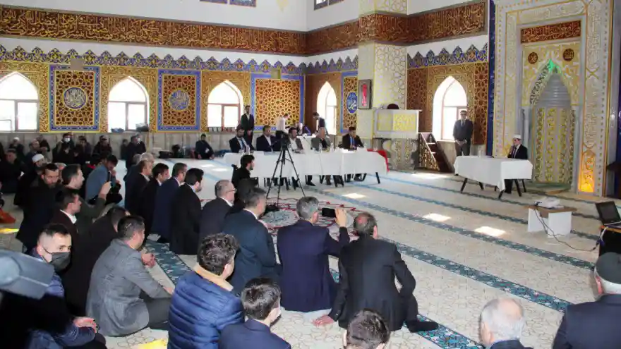 AĞRI'DA GENÇ SADA, KUR'AN-I KERİM'İ GÜZEL OKUMA BÖLGE YARIŞMASI DÜZENLENDİ