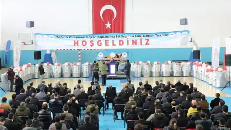  Ağrı'da Süt Soğutma Tankı Dağıtım Töreni düzenlendi