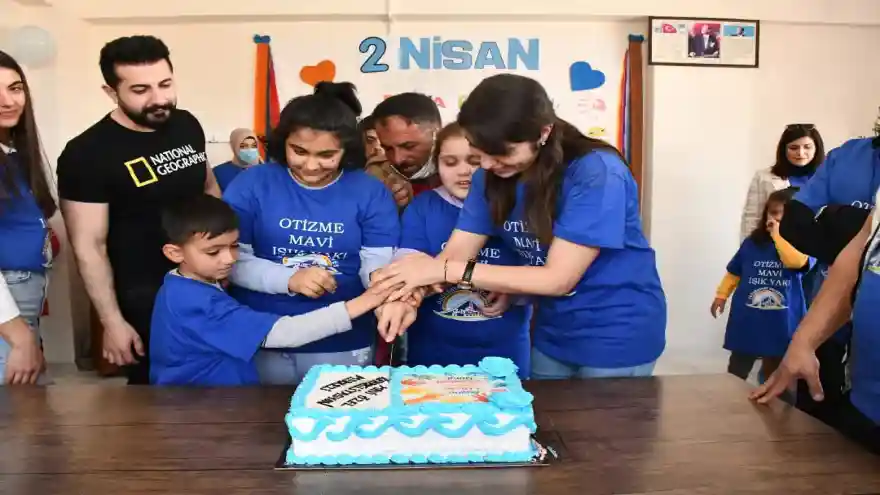 Doğubayazıt Belediyesi "2 Nisan Otizm Farkındalık Günü" nedeniyle etkinlik düzenledi