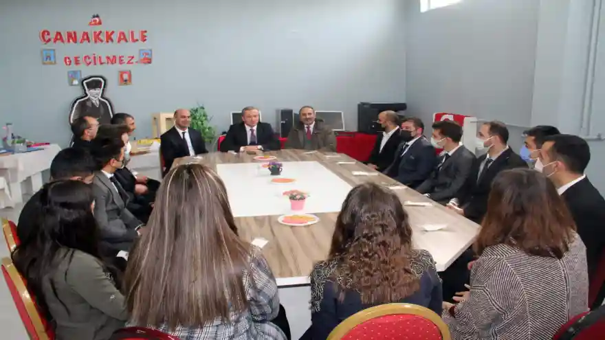 MİLLİ EĞİTİM MÜDÜRÜ KÖKREK, HAMUR VE DİYADİN İLÇELERİNİ ZİYARET ETTİ