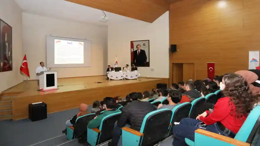 Ağrı I. Ç. Üniversitesinde “Kanser Hastalığı ve Tarama Programları” Paneli Düzenlendi