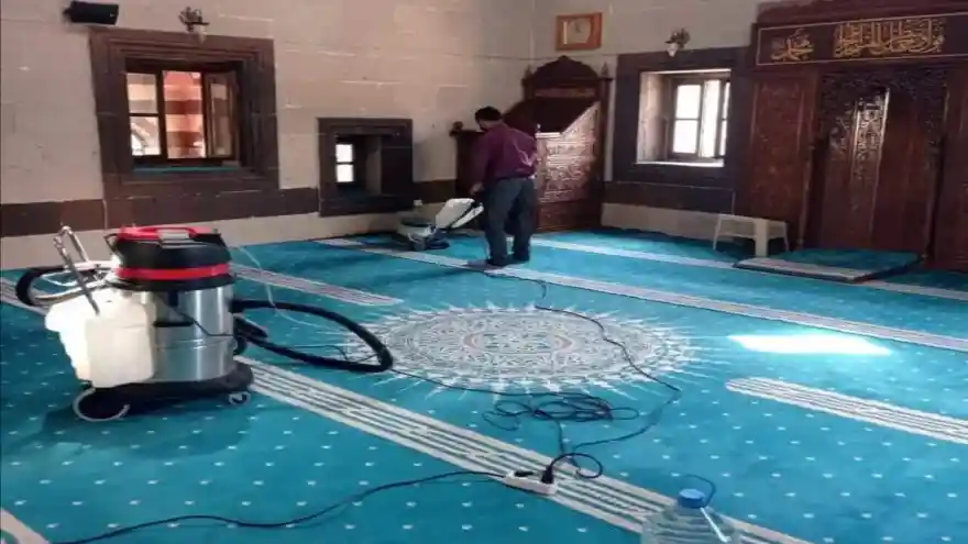 Ahmed-i Ğani Türbesinde Bayram Temizliği Yapıldı