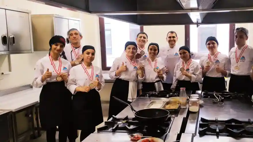 Doğubayazıt Ahmed-i Hani Meslek Yüksekokulu Geleceğin Ödüllü Aşçılarını Yetiştiriyor
