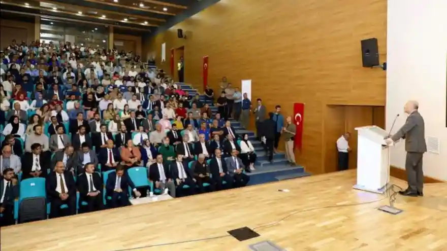 Ağrı'da Covid-19 Küresel Salgınla Mücadele Ödül Töreni Düzenlendi