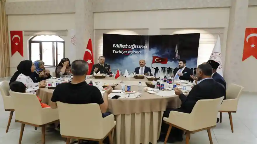 Vali Osman Varol Şehit Aileleri ve Gazilerle Bir Araya Geldi