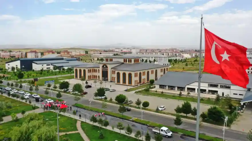 AİÇÜ'de “Türkiye’de Darbeler” Konferansı Gerçekleştirildi