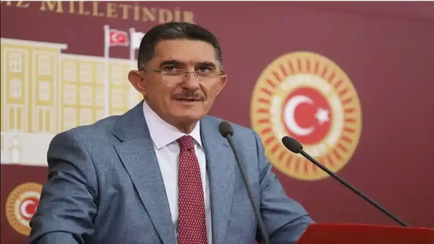 Ekrem Çelebi: Hep Birlikte Nice Ak Yıllara