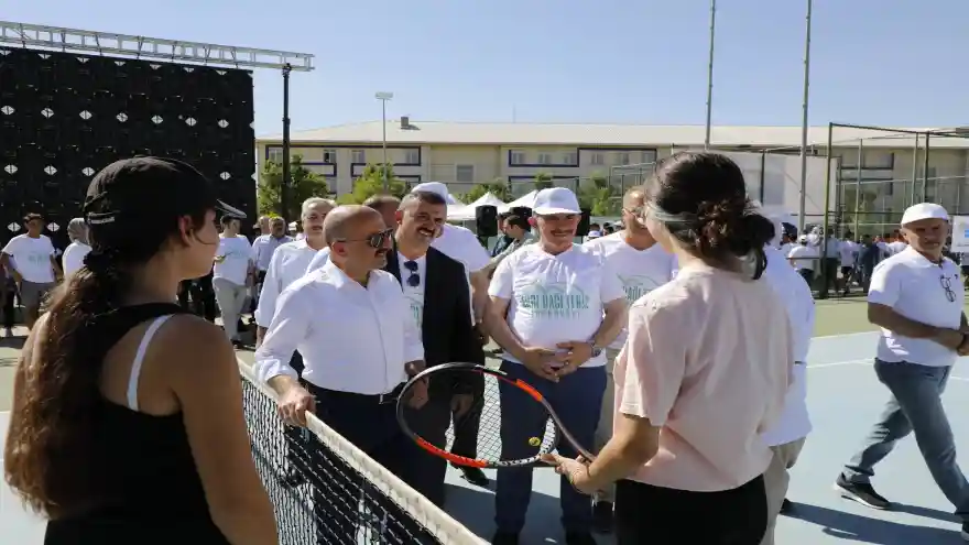 2. Ağrı Dağı Tenis Turnuvası Başladı