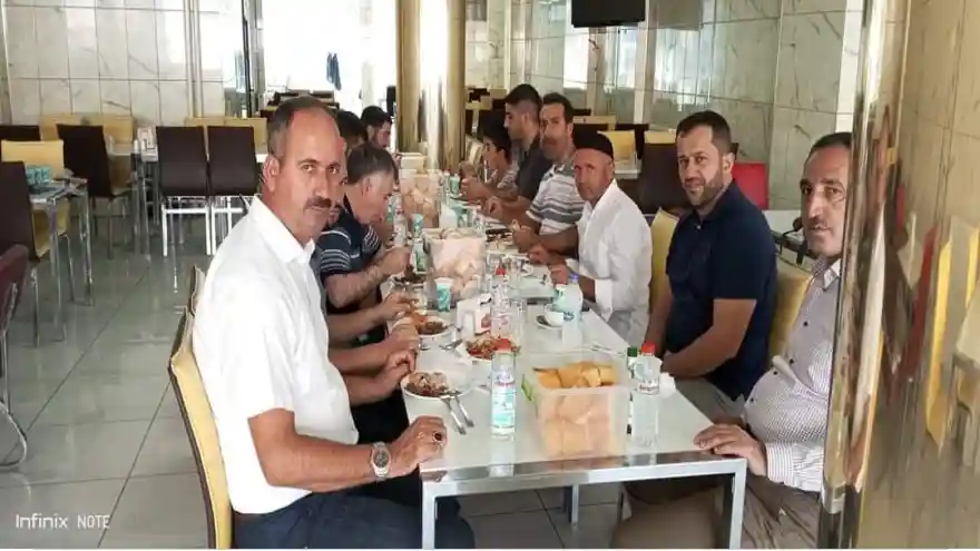 Mil Diyanet Sen İlçe Teşkilatı Yemekte Bir araya geldi