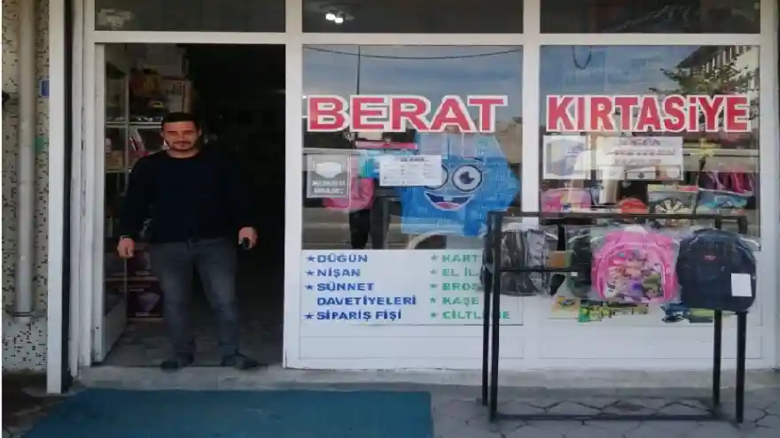 Doğubayazıt'ta Kırtasiye esnafı büyük marketlerden şikayetçi 