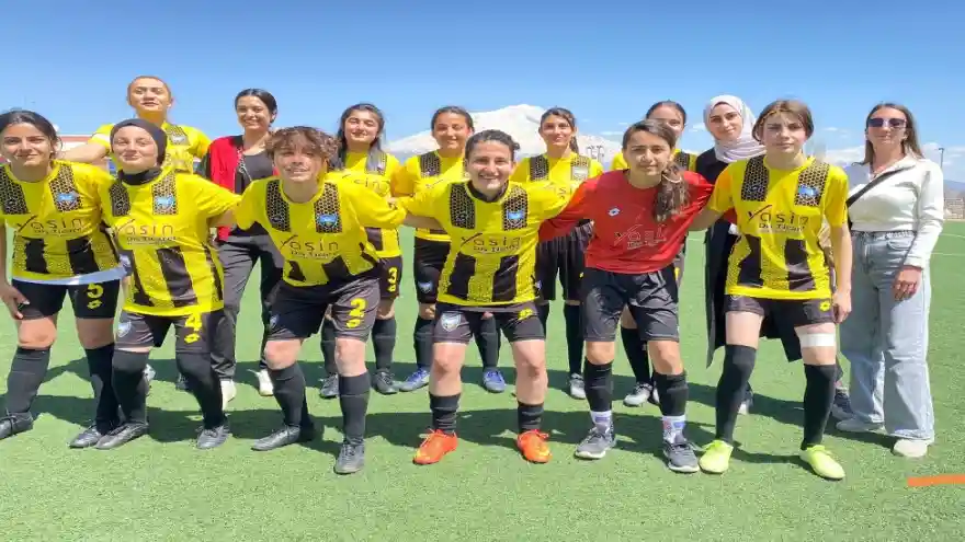 Hemşeriler Ağrı spor İçin Seferber, Doğubayazıt Kadın Futbol Takımı Sahipsiz 